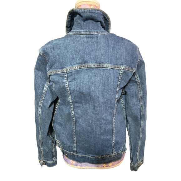 Levi Jean Jacket! - Picture 6 of 8